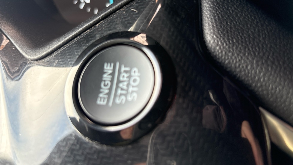 Ford Fiesta 1.0 EcoBoost ST-Line 5dr Petrol Hatchback - Image 31