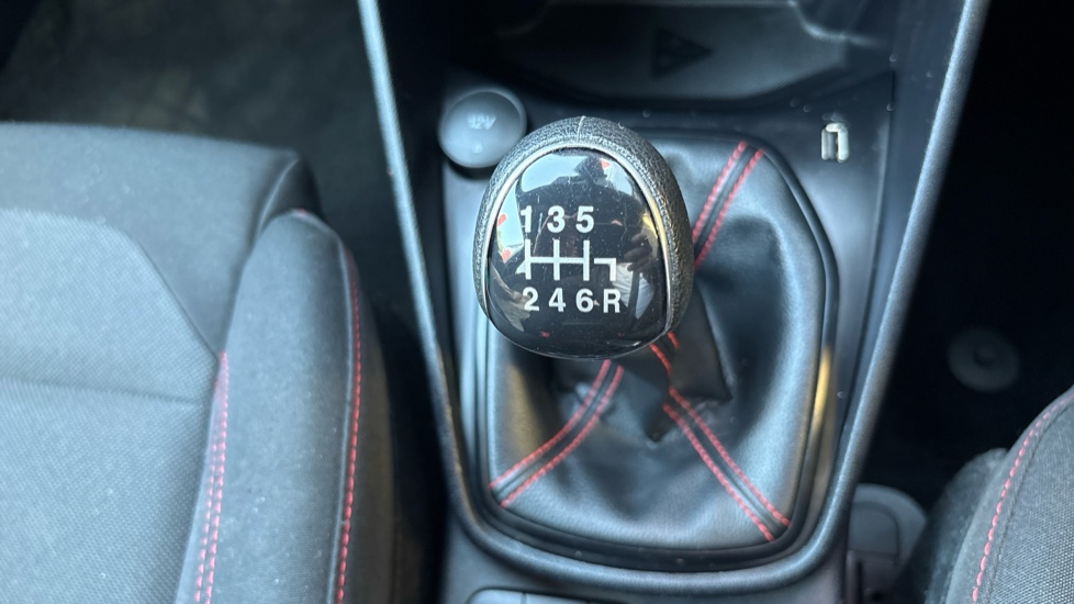 Ford Fiesta 1.0 EcoBoost ST-Line 5dr Petrol Hatchback - Image 39
