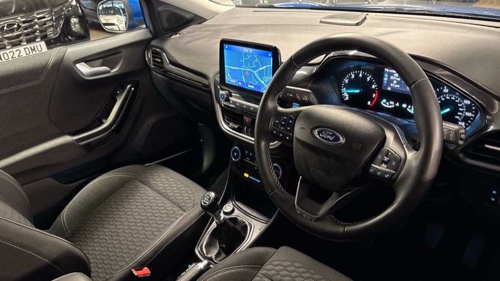 Ford Puma 1.0 EcoBoost Hybrid mHEV Titanium 5dr Petrol Hatchback - Image 14