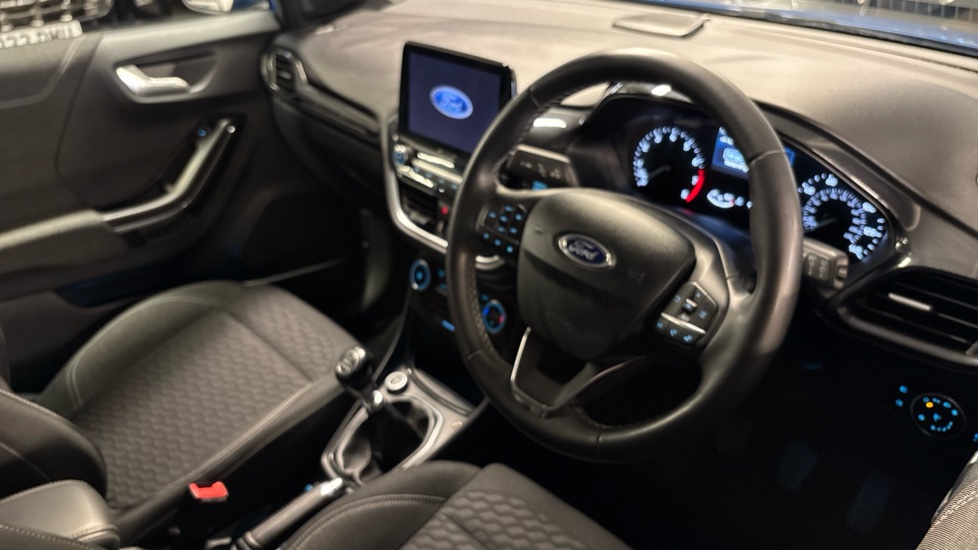 Ford Puma 1.0 EcoBoost Hybrid mHEV Titanium 5dr Petrol Hatchback - Image 44