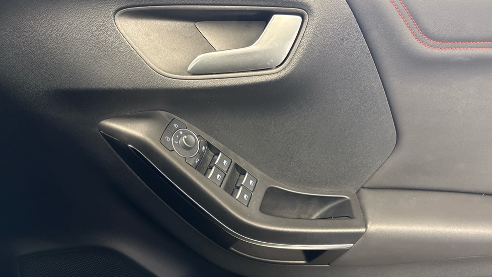 Ford Puma ST 1.5 EcoBoost ST 5dr Petrol Hatchback - Image 23