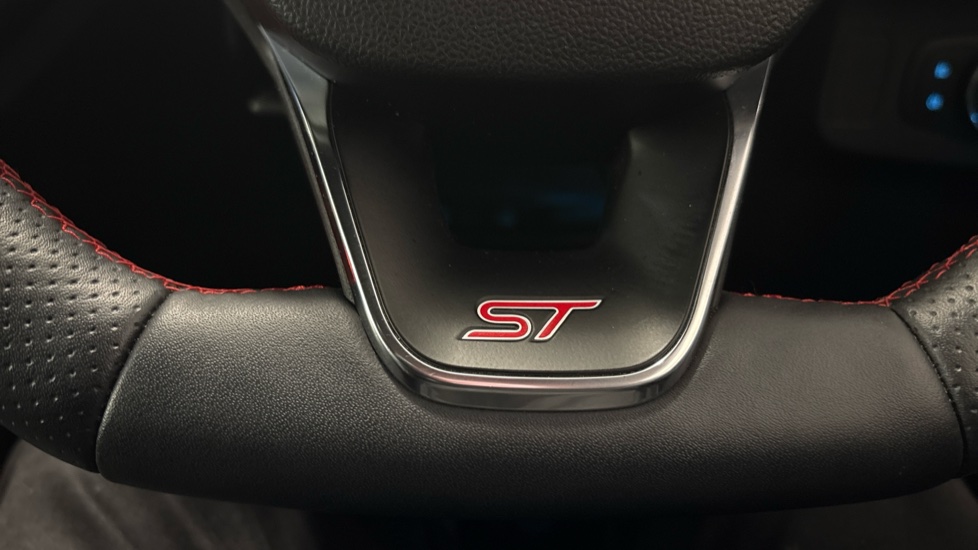 Ford Puma ST 1.5 EcoBoost ST 5dr Petrol Hatchback - Image 28