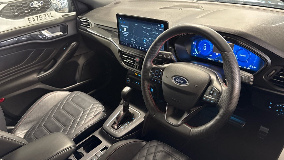 Ford Focus 1.0 EcoBoost Hybrid mHEV 155 ST-Line X 5dr Auto Petrol Estate - Image 11