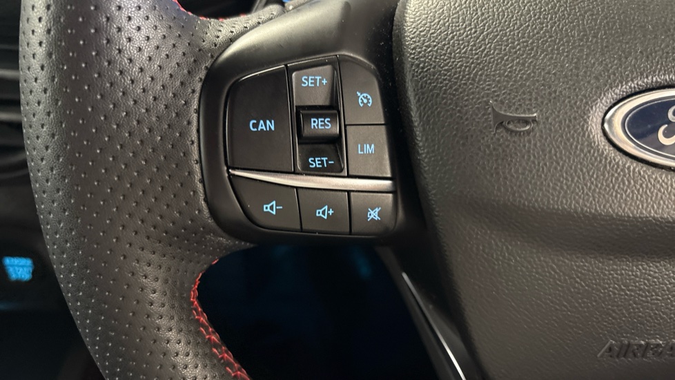 Ford Focus 1.0 EcoBoost Hybrid mHEV 155 ST-Line X 5dr Auto Petrol Estate - Image 27
