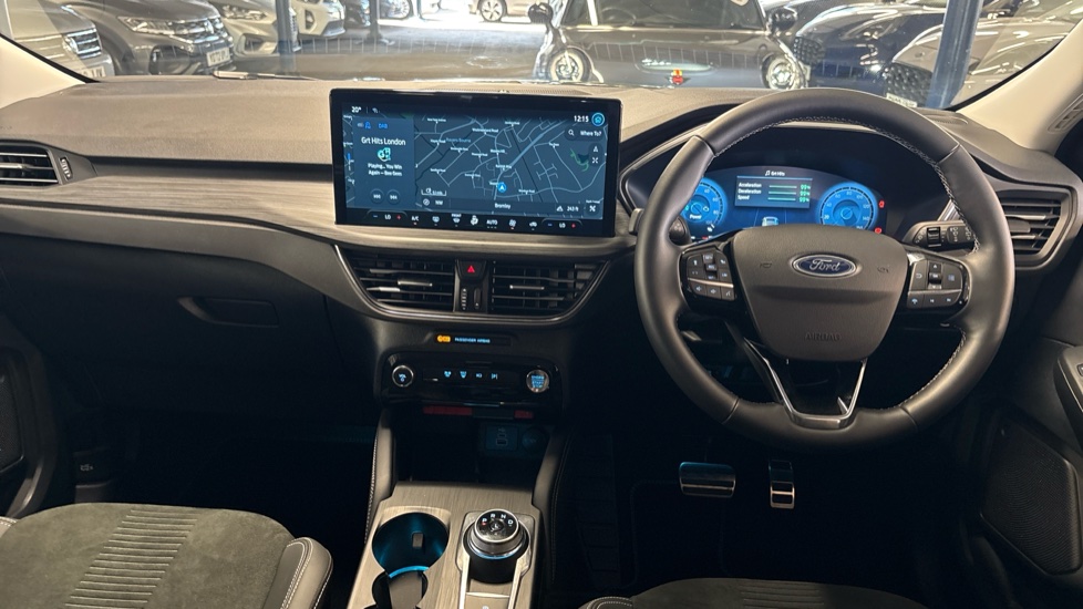 Ford Kuga 2.5 FHEV Active 5dr CVT Hybrid Estate - Image 10