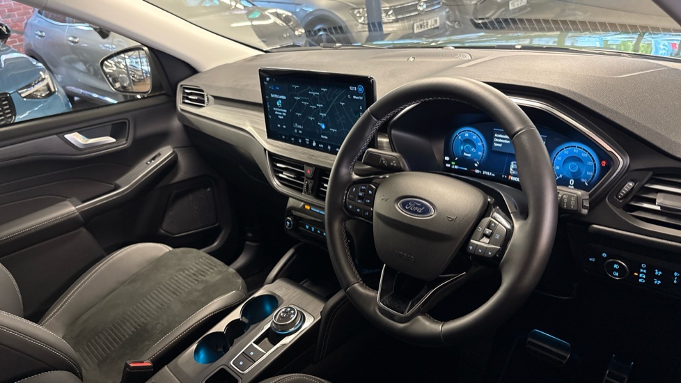 Ford Kuga 2.5 FHEV Active 5dr CVT Hybrid Estate - Image 14