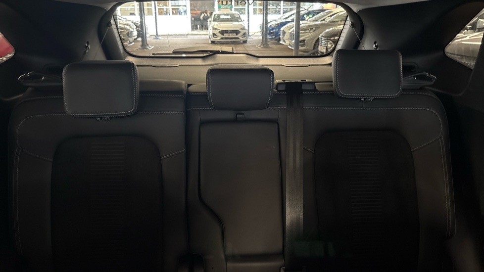 Ford Kuga 2.5 FHEV Active 5dr CVT Hybrid Estate - Image 15