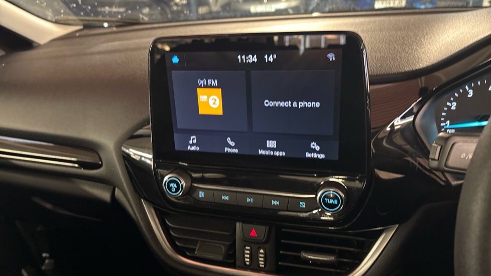 Ford Fiesta 1.0 EcoBoost Trend 5dr Petrol Hatchback - Image 31
