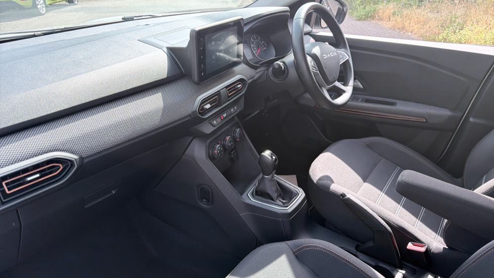 Dacia Sandero Stepway 1.0 TCe Expression 5dr CVT Petrol Hatchback - Image 9
