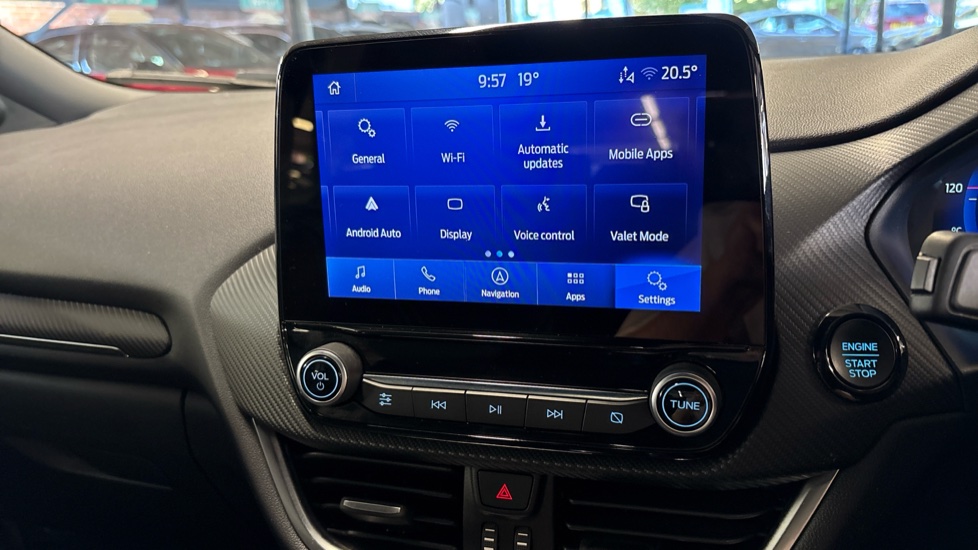 Ford Puma 1.0 EcoBoost Hybrid mHEV ST-Line X 5dr DCT Petrol Hatchback - Image 37