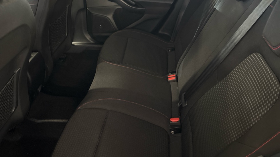 Ford Focus 1.0 EcoBoost ST-Line 5dr Petrol Estate - Image 16