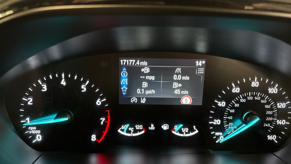 Ford Focus 1.0 EcoBoost ST-Line 5dr Petrol Estate - Image 18