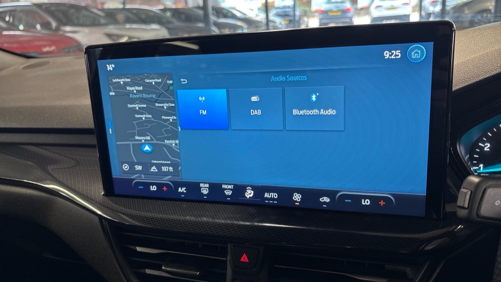 Ford Focus 1.0 EcoBoost ST-Line 5dr Petrol Estate - Image 34
