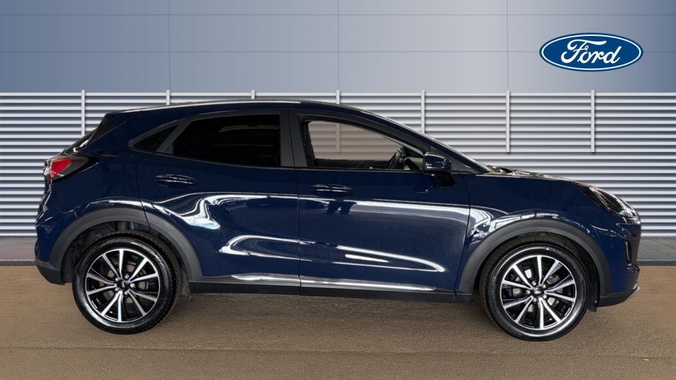 Ford Puma 1.0 EcoBoost Hybrid mHEV Titanium 5dr Petrol Hatchback - Image 5