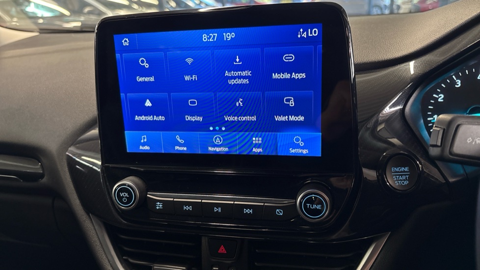 Ford Puma 1.0 EcoBoost Hybrid mHEV Titanium 5dr Petrol Hatchback - Image 37