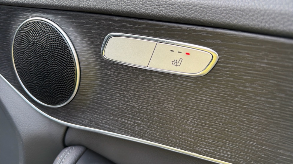 Mercedes-Benz C-Class C220d AMG Line Edition 4dr 9G-Tronic Diesel Saloon - Image 43