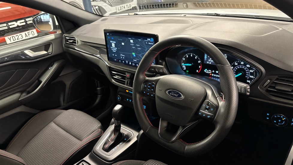 Ford Focus 1.0 EcoBoost Hybrid mHEV ST-Line 5dr Auto Petrol Hatchback - Image 11