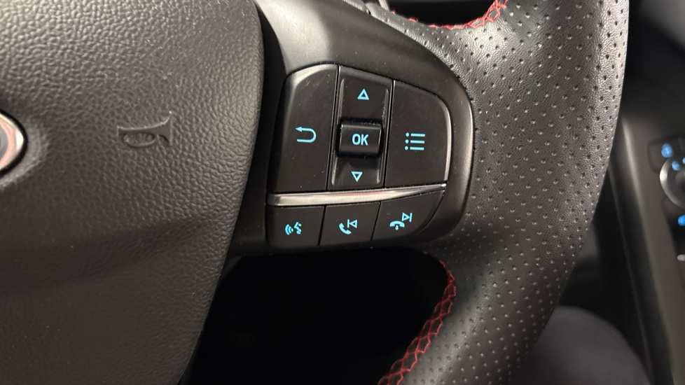 Ford Focus 1.0 EcoBoost Hybrid mHEV ST-Line 5dr Auto Petrol Hatchback - Image 26