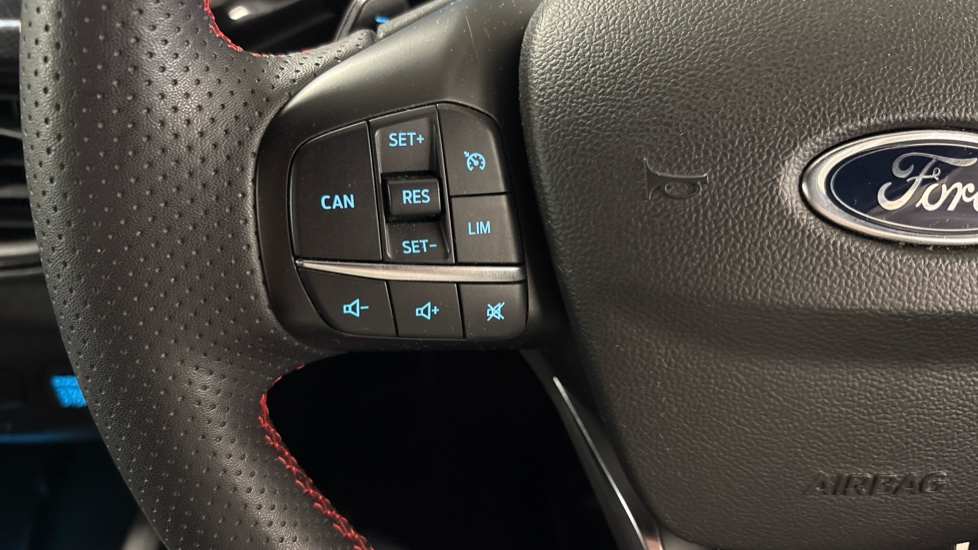 Ford Focus 1.0 EcoBoost Hybrid mHEV ST-Line 5dr Auto Petrol Hatchback - Image 27