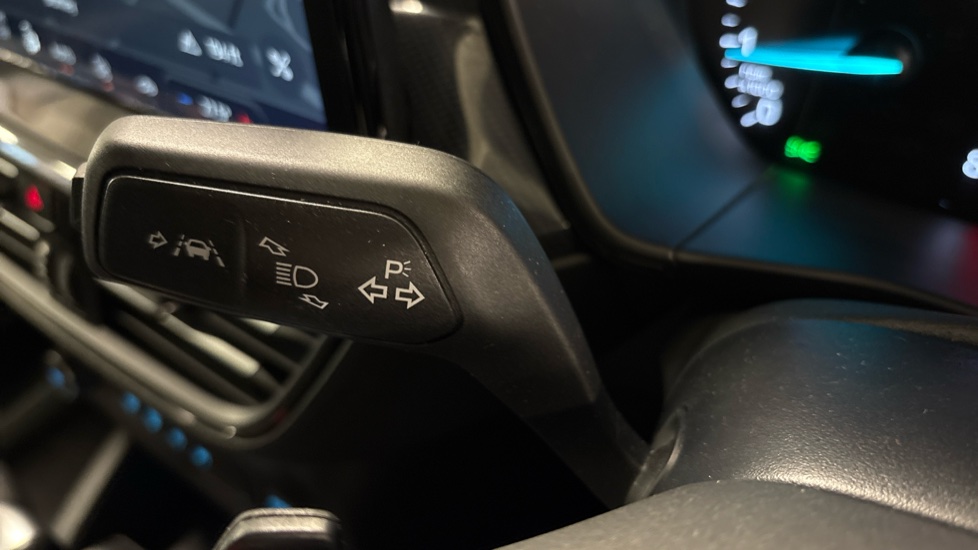 Ford Focus 1.0 EcoBoost Hybrid mHEV ST-Line 5dr Auto Petrol Hatchback - Image 30