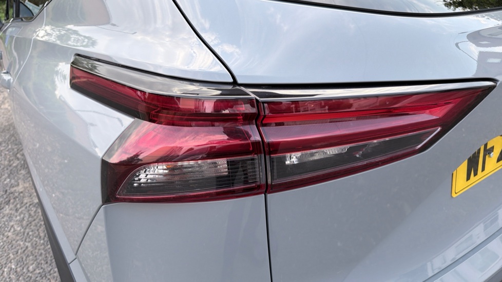 Nissan Qashqai 1.3 DiG-T MH N-Connecta 5dr Petrol Hatchback - Image 29