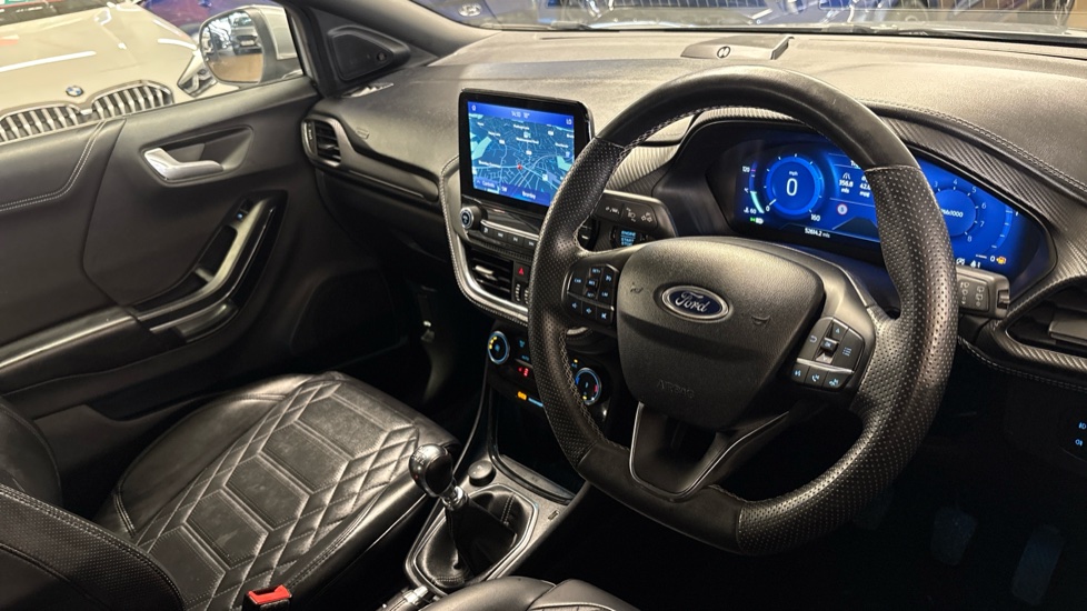 Ford Puma 1.0 EcoBoost Hybrid mHEV 155 ST-Line Vignale 5dr Petrol Hatchback - Image 14