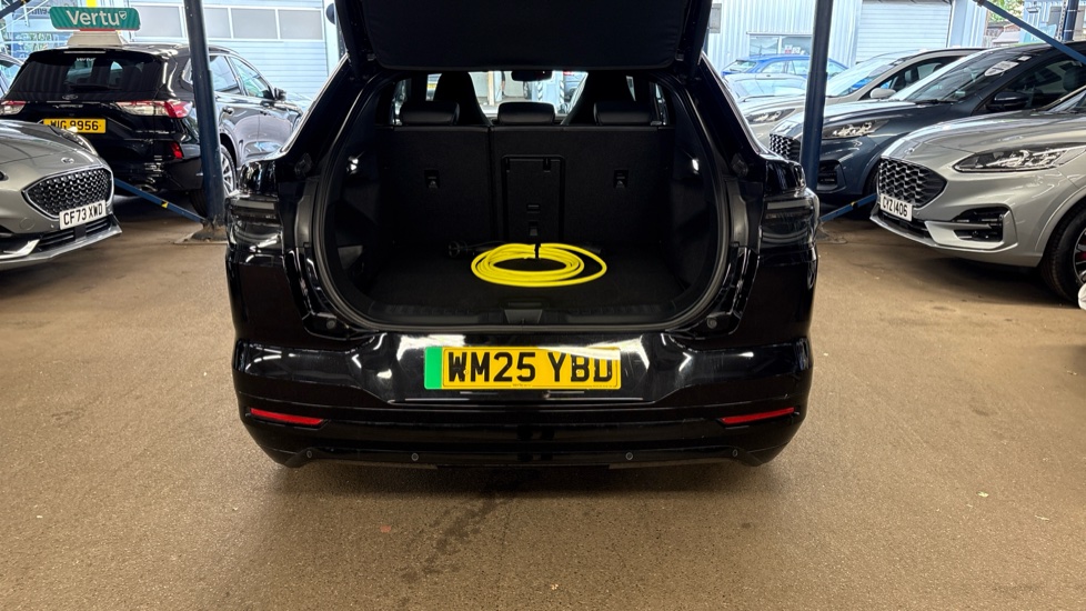 Ford Capri 210kW Premium 77kWh 5dr Auto Electric Estate - Image 4