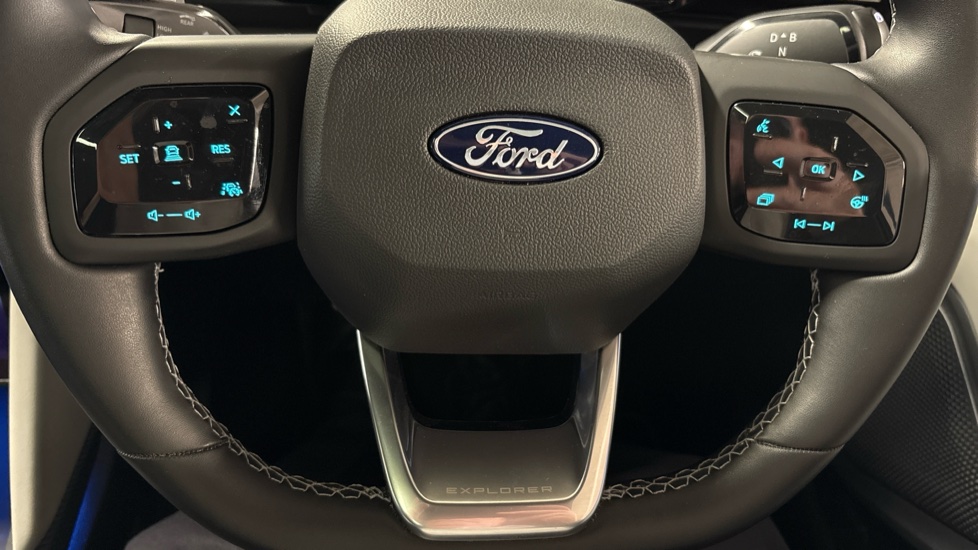 Ford Explorer 210kW Premium 77kWh 5dr Auto Electric Estate - Image 29