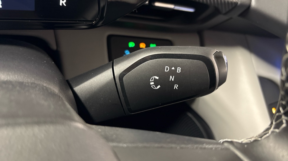 Ford Explorer 210kW Premium 77kWh 5dr Auto Electric Estate - Image 30