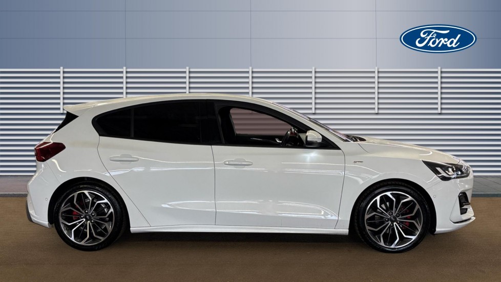 Ford Focus 1.0 EcoBoost ST-Line X 5dr Petrol Hatchback - Image 5