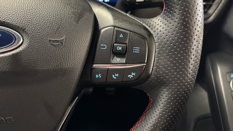 Ford Focus 1.0 EcoBoost ST-Line X 5dr Petrol Hatchback - Image 26