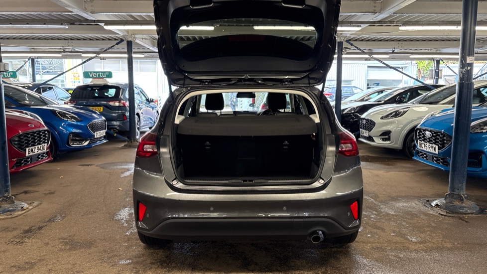 Ford Focus 1.0 EcoBoost Hybrid mHEV Titanium X 5dr Auto Petrol Hatchback - Image 4
