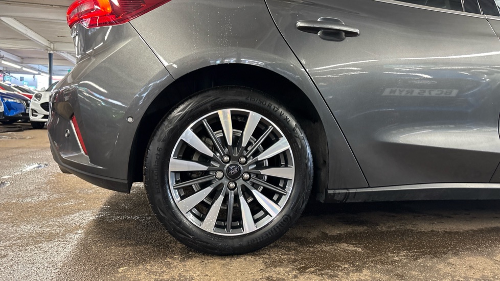 Ford Focus 1.0 EcoBoost Hybrid mHEV Titanium X 5dr Auto Petrol Hatchback - Image 7