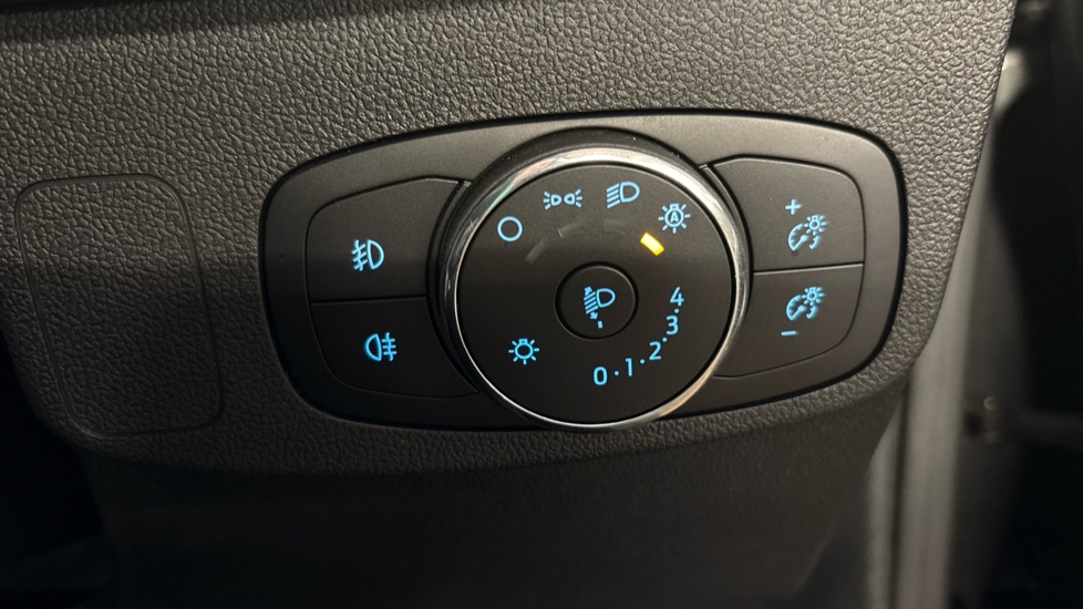 Ford Focus 1.0 EcoBoost Hybrid mHEV Titanium X 5dr Auto Petrol Hatchback - Image 26