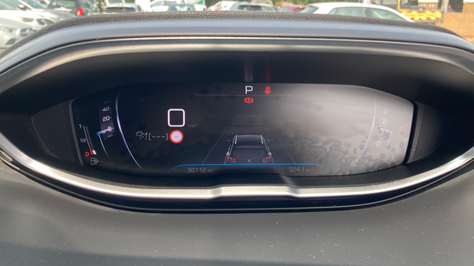 Peugeot 3008 1.2 PureTech GT 5dr EAT8 Petrol Estate - Image 18