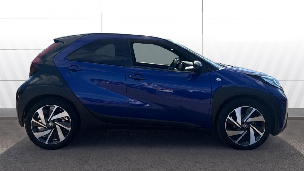 Toyota Aygo X 1.0 VVT-i Exclusive 5dr Auto Petrol Hatchback - Image 5