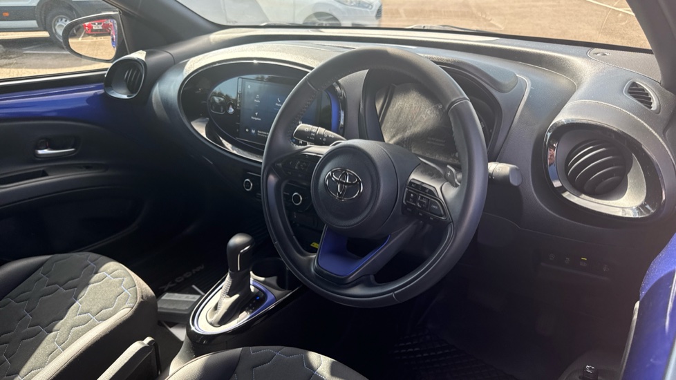 Toyota Aygo X 1.0 VVT-i Exclusive 5dr Auto Petrol Hatchback - Image 11