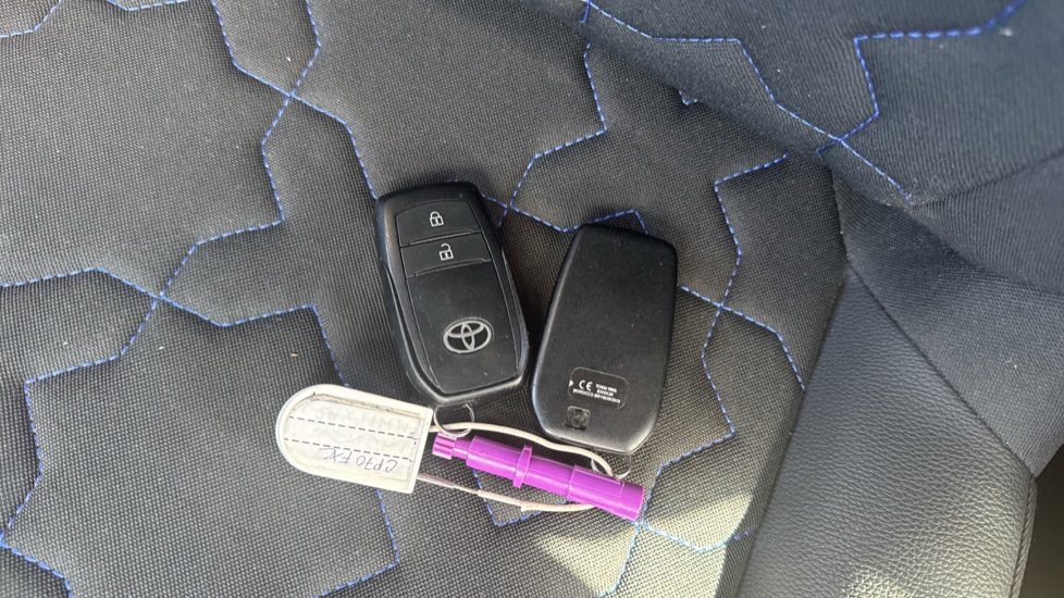 Toyota Aygo X 1.0 VVT-i Exclusive 5dr Auto Petrol Hatchback - Image 20