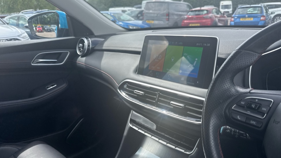 MG HS 1.5 T-GDI Excite 5dr DCT Petrol Hatchback - Image 14