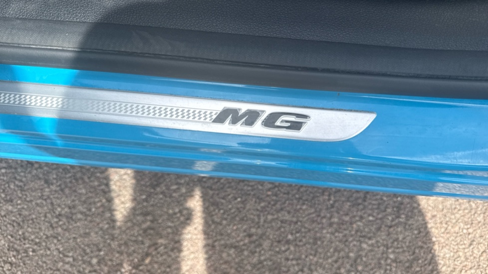 MG HS 1.5 T-GDI Excite 5dr DCT Petrol Hatchback - Image 21