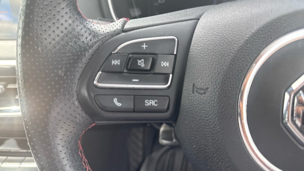 MG HS 1.5 T-GDI Excite 5dr DCT Petrol Hatchback - Image 36