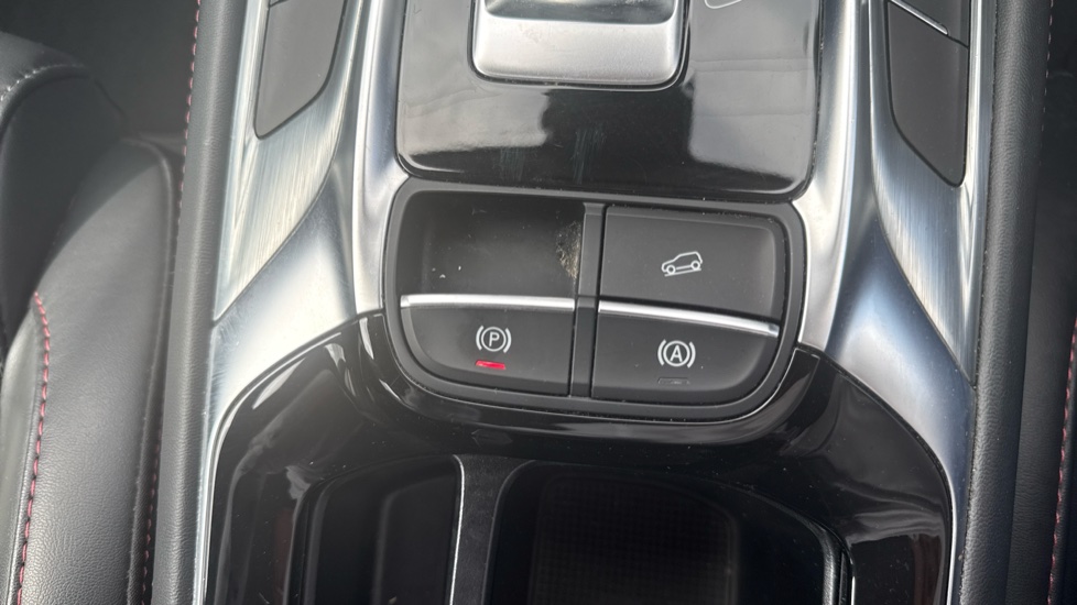 MG HS 1.5 T-GDI Excite 5dr DCT Petrol Hatchback - Image 40