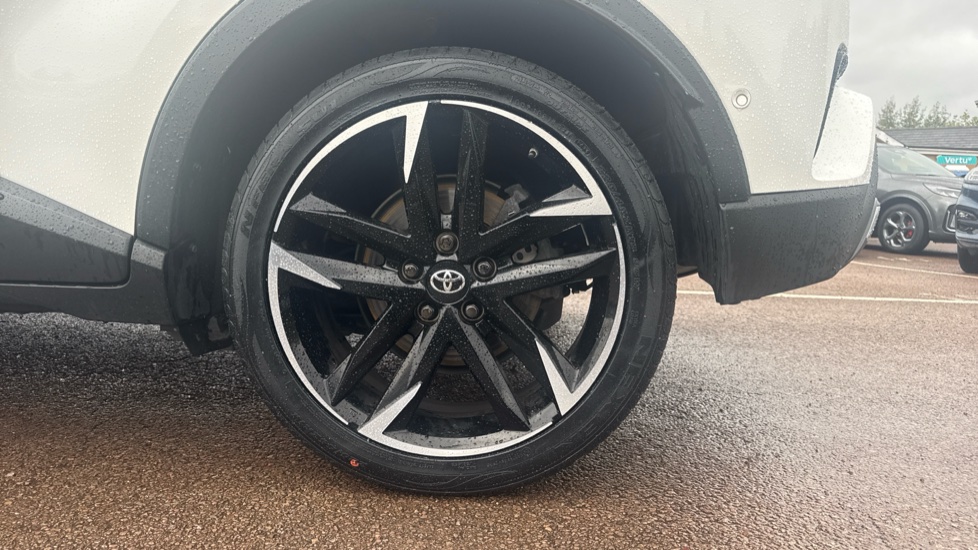 Toyota C-HR 2.0 Hybrid GR Sport 5dr CVT Hybrid Hatchback - Image 7