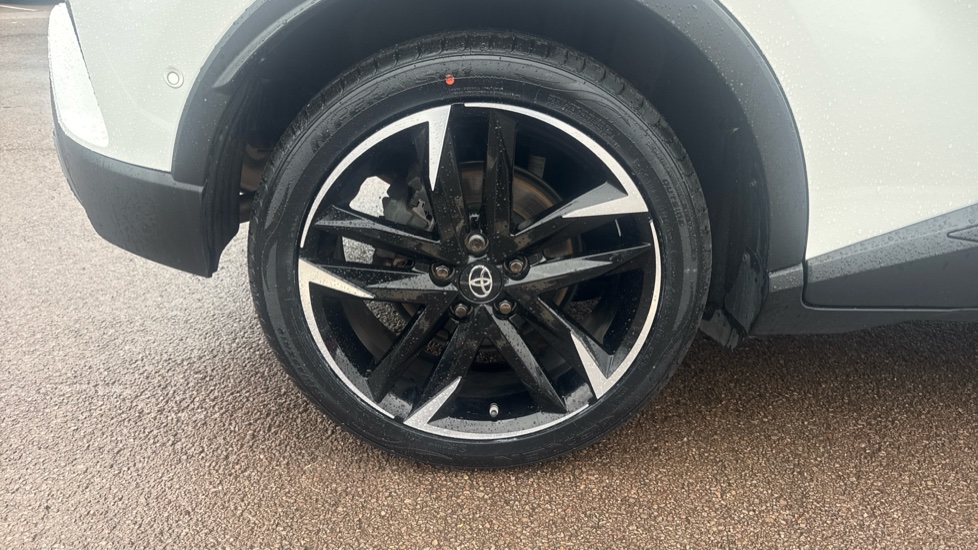 Toyota C-HR 2.0 Hybrid GR Sport 5dr CVT Hybrid Hatchback - Image 25