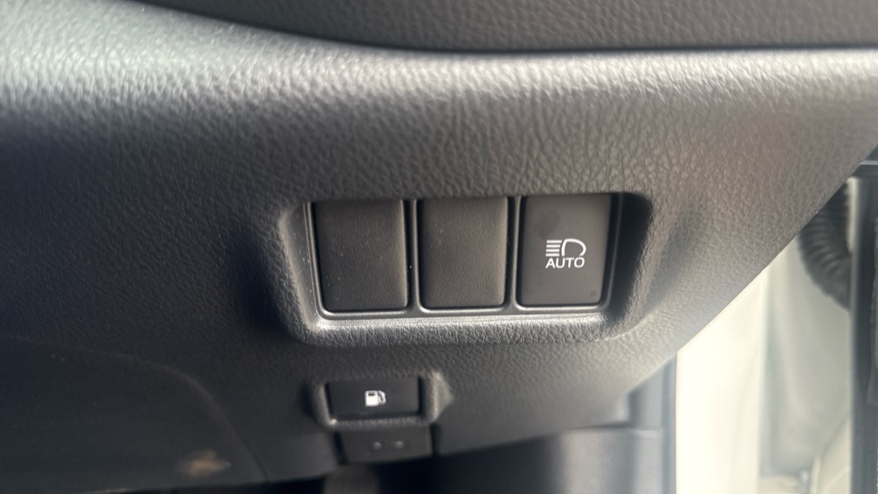 Toyota C-HR 2.0 Hybrid GR Sport 5dr CVT Hybrid Hatchback - Image 35