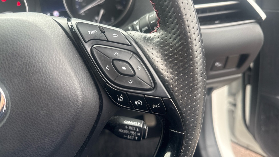 Toyota C-HR 2.0 Hybrid GR Sport 5dr CVT Hybrid Hatchback - Image 38