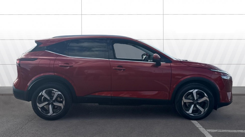 Nissan Qashqai 1.3 DiG-T MH N-Connecta 5dr Petrol Hatchback - Image 5