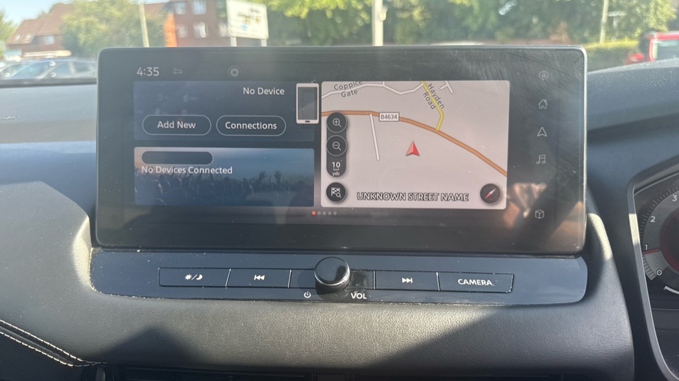 Nissan Qashqai 1.3 DiG-T MH N-Connecta 5dr Petrol Hatchback - Image 12