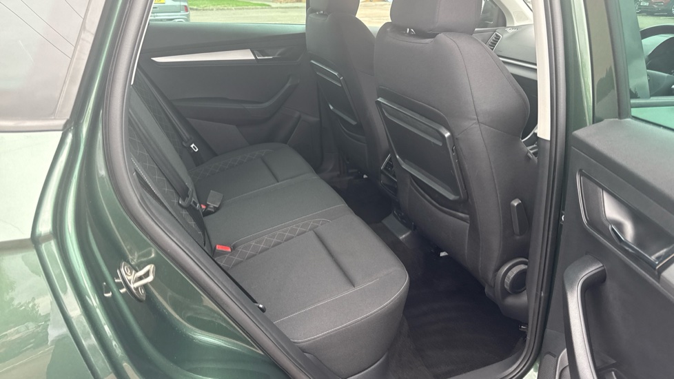 Skoda Karoq 1.5 TSI SE Technology 5dr DSG Petrol Estate - Image 26
