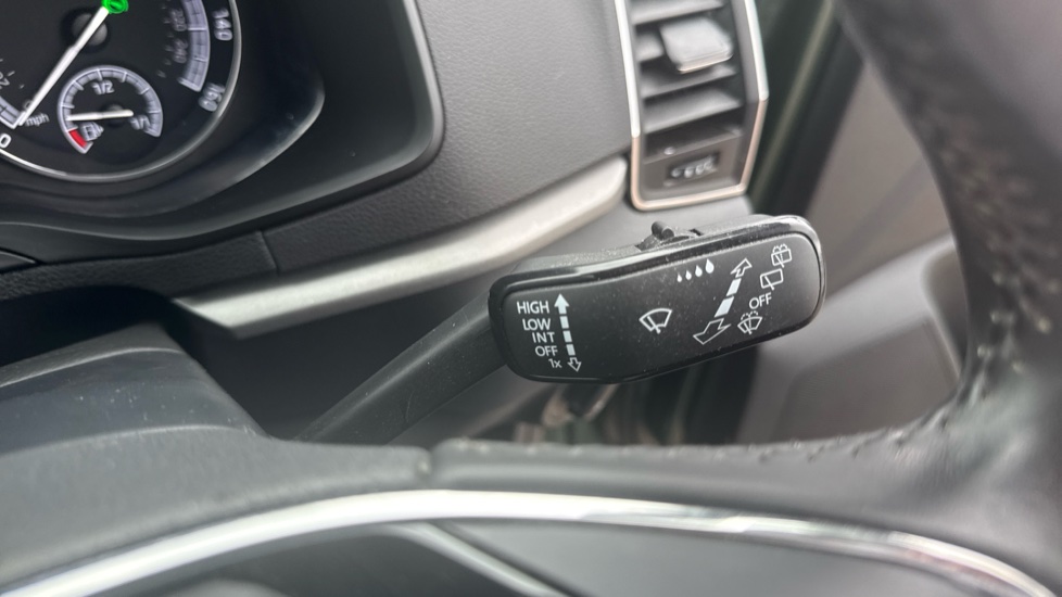 Skoda Karoq 1.5 TSI SE Technology 5dr DSG Petrol Estate - Image 37